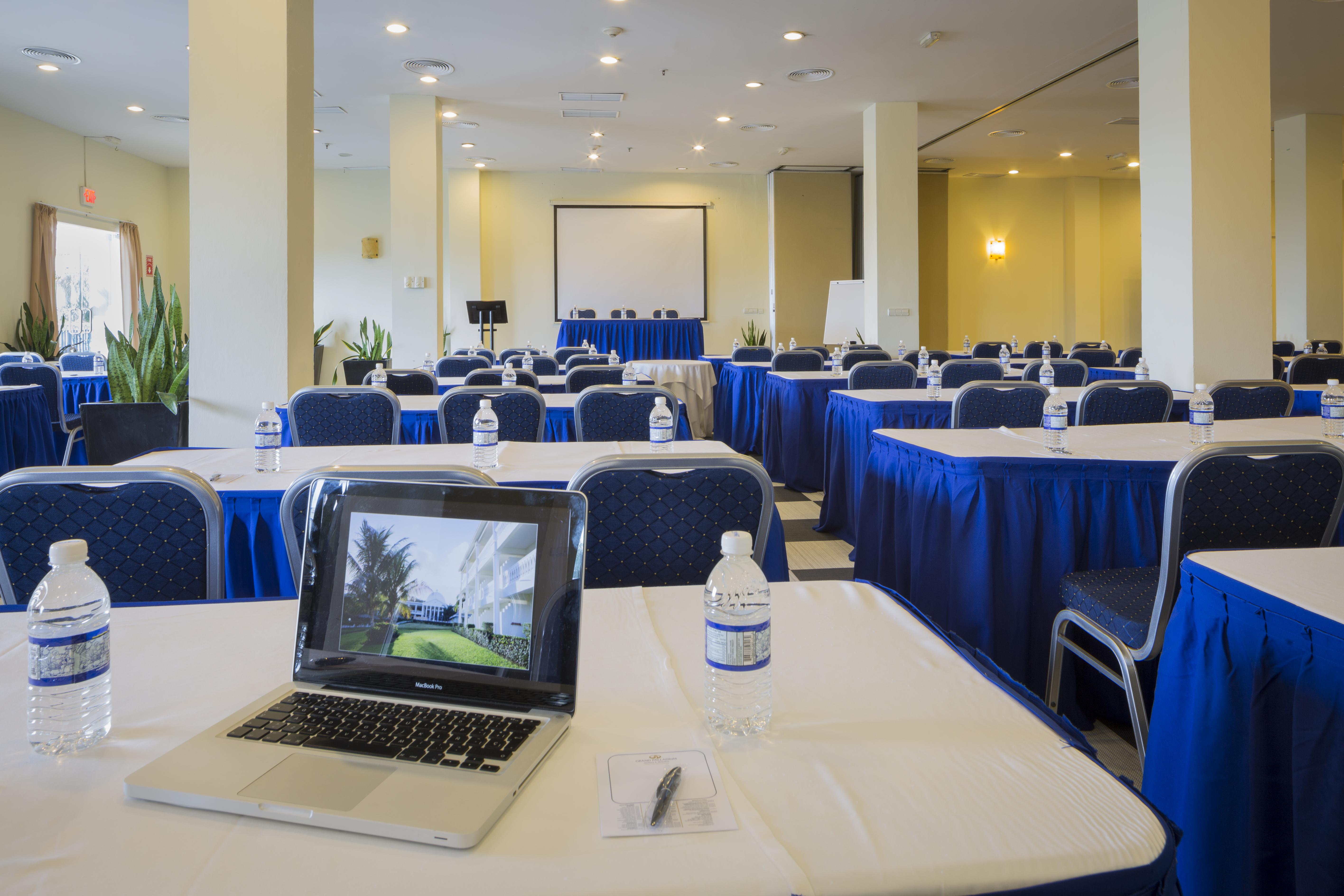 Grand Palladium Lady Hamilton Resort & Spa Lucea Exterior photo